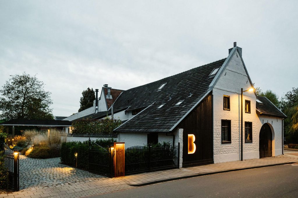 2024-10-Restaurant-De_leuf-vernieuwd exterieur